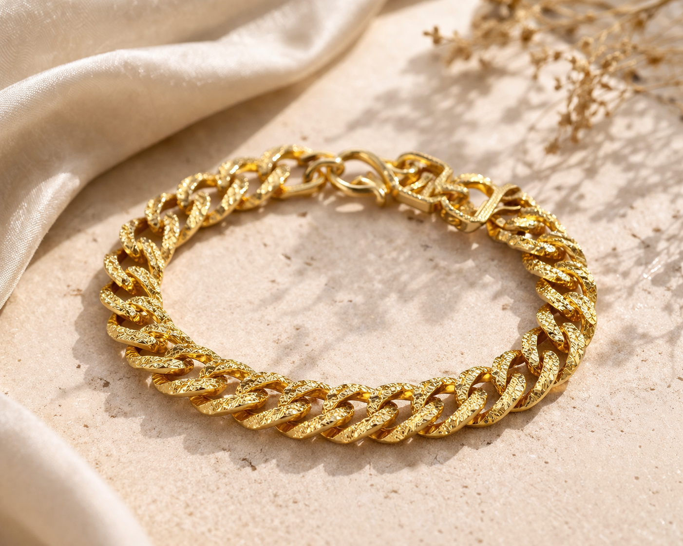 Gold Textured Chain Bracelet
